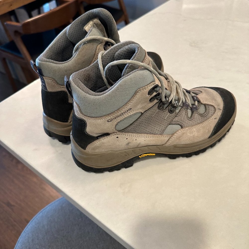 Quechua HIking Boots